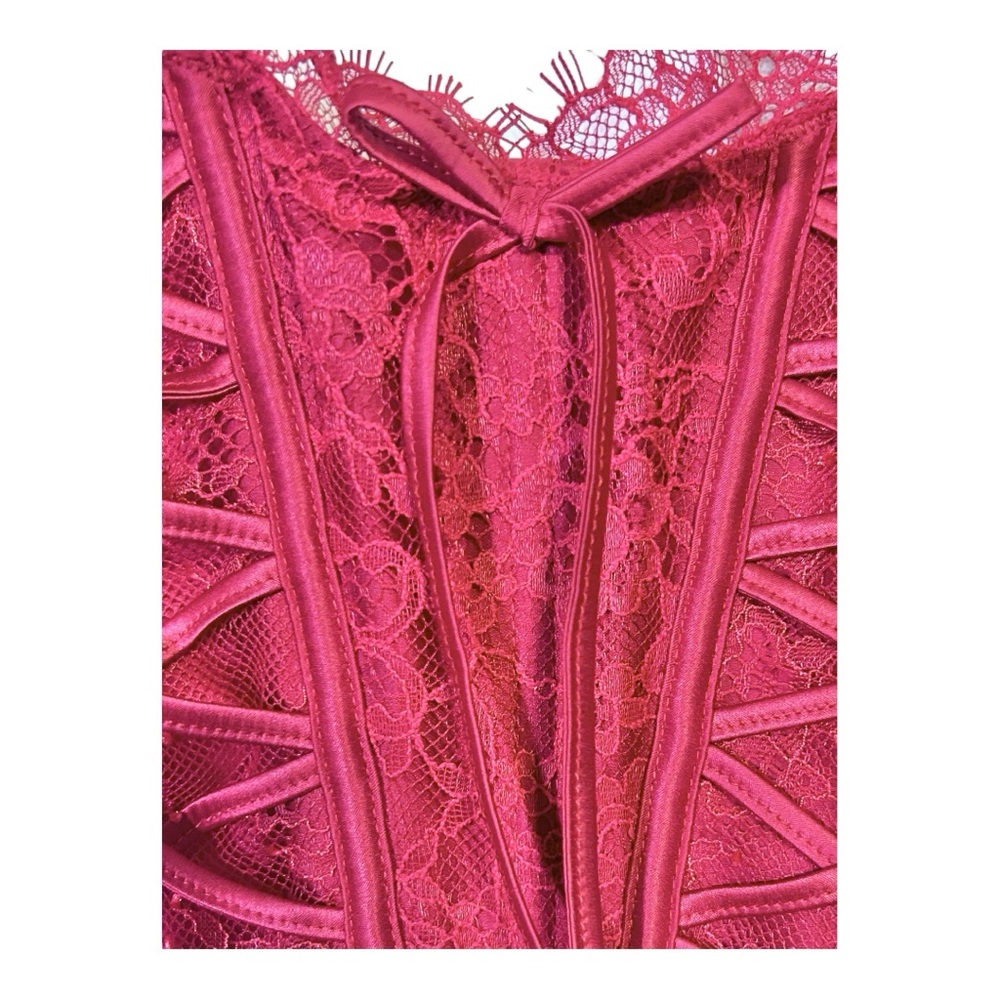 NWT Victoria’s Secret Dream Angels Red Corset- Medium - Picture 3 of 3